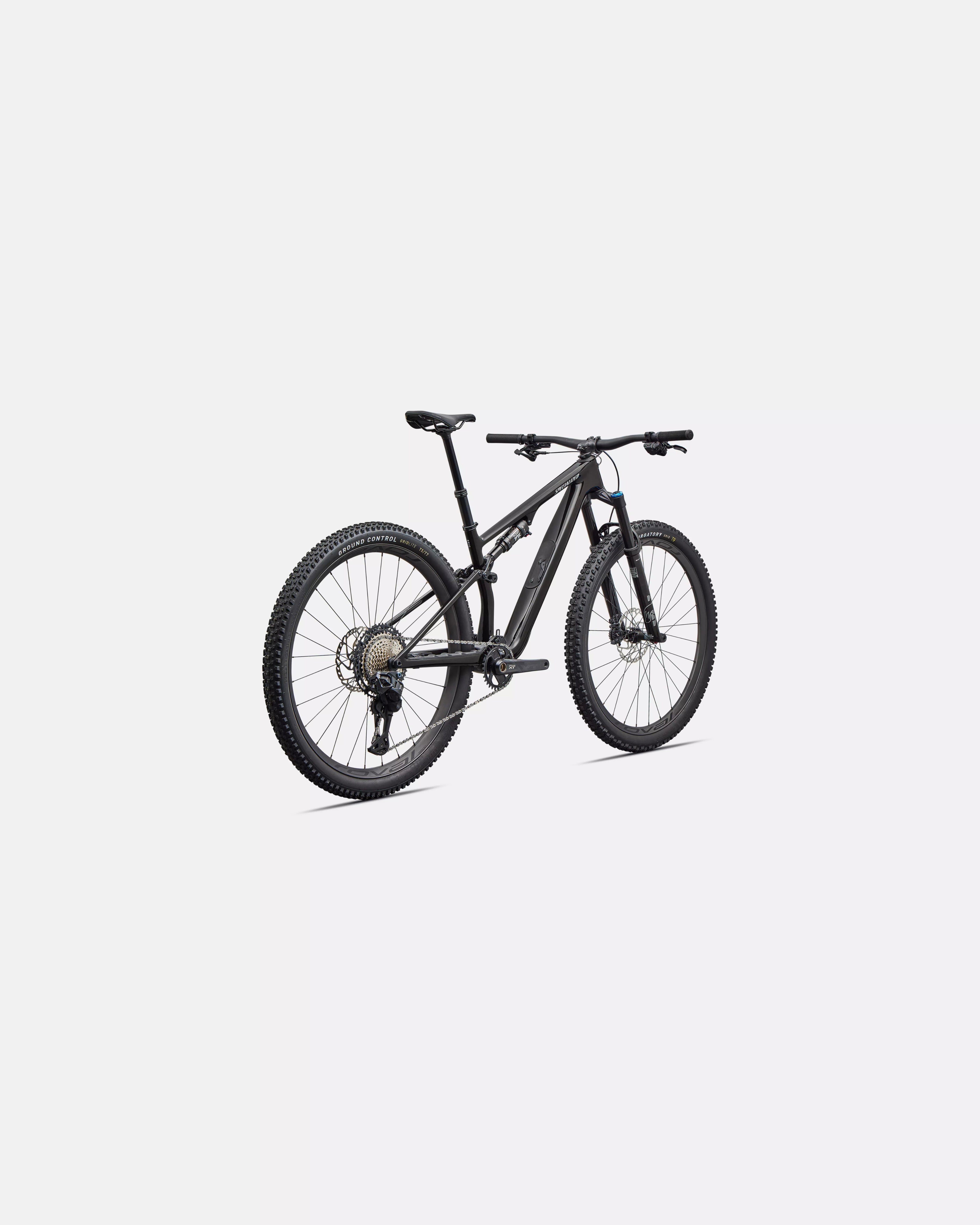 Epic 8 EVO expert - studio view 3