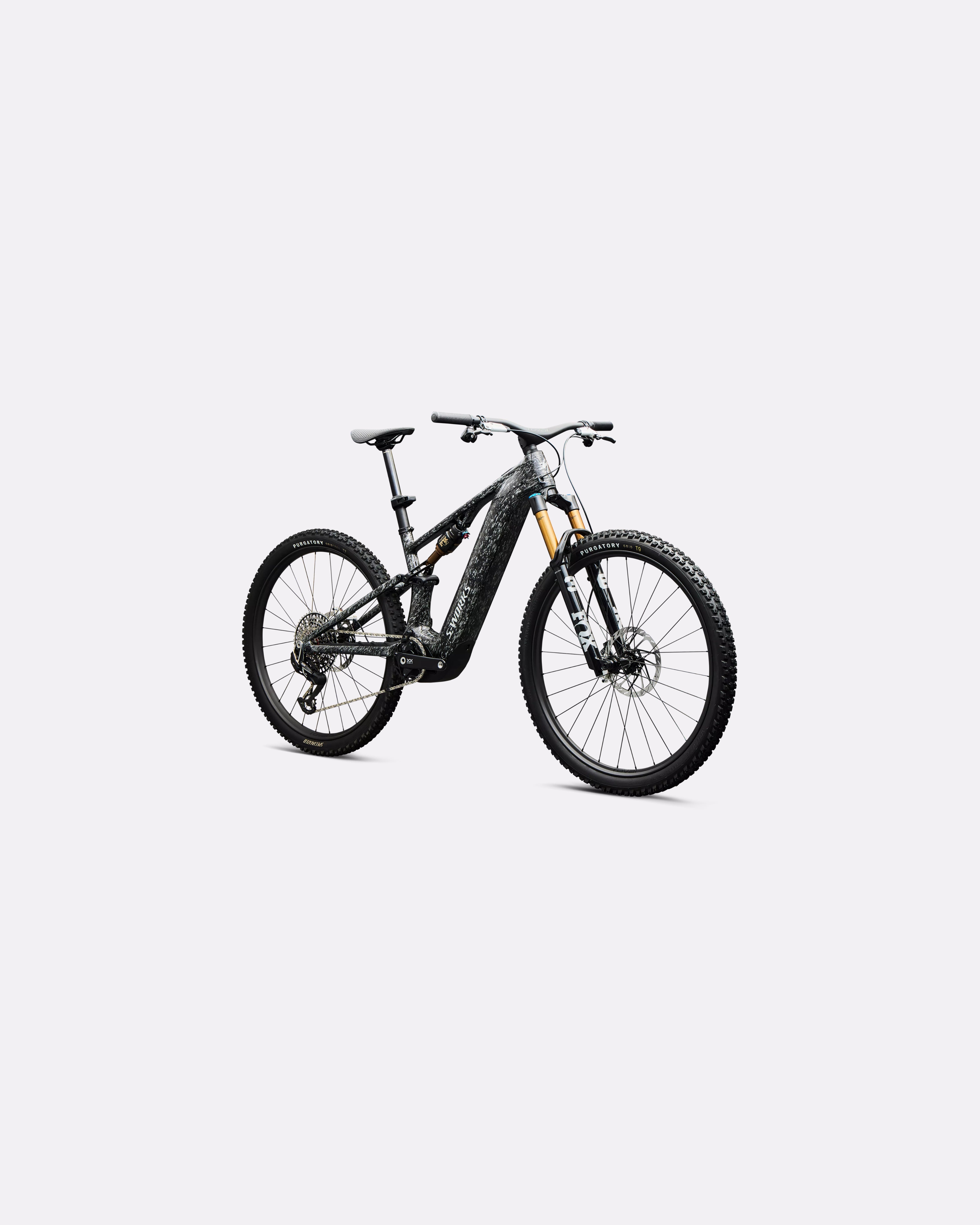 S-Works Turbo Levo R - studio view 2