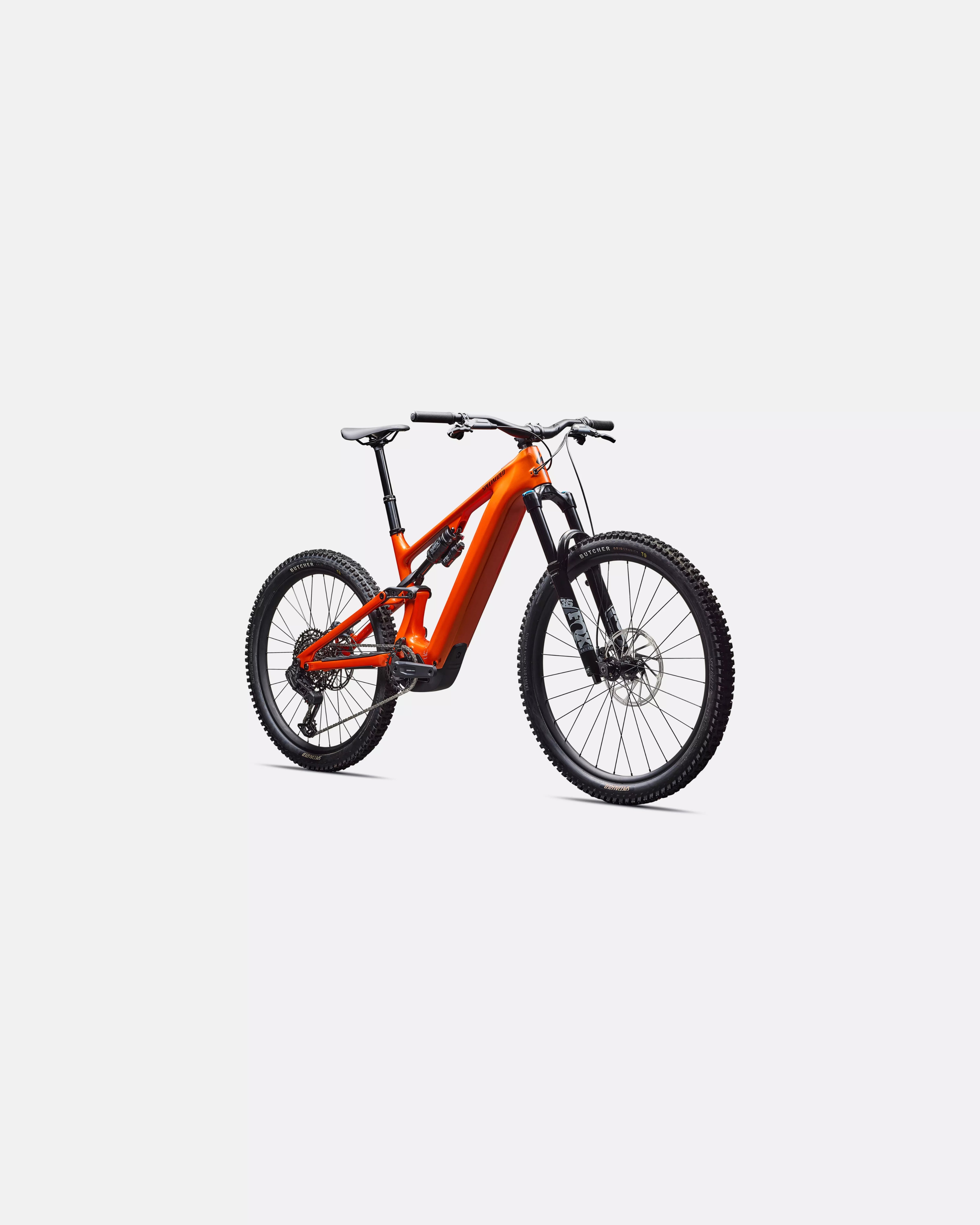 Turbo Levo 4 comp - studio view 2