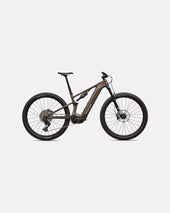 Turbo Levo R comp - studio view 1